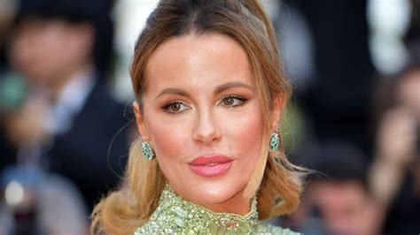 Kate Beckinsale, 50, Shows Off Toned Abs in Naked Dress